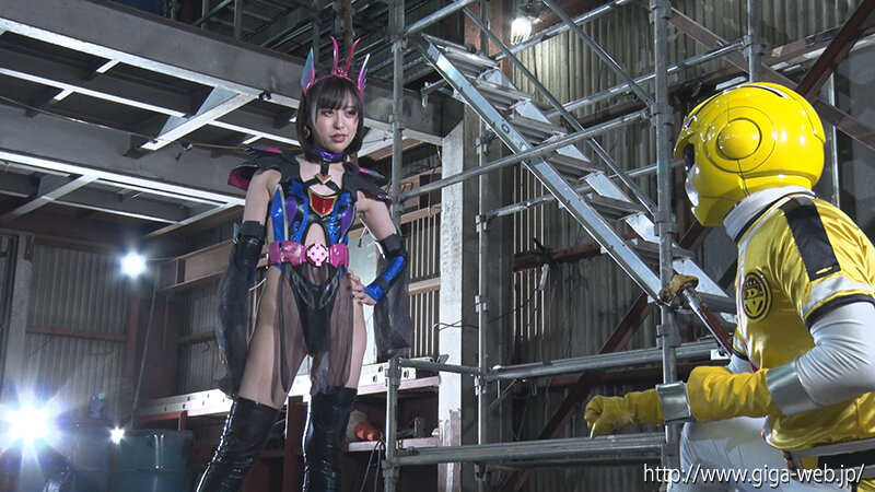 H_173GHNU00070 サンプル4