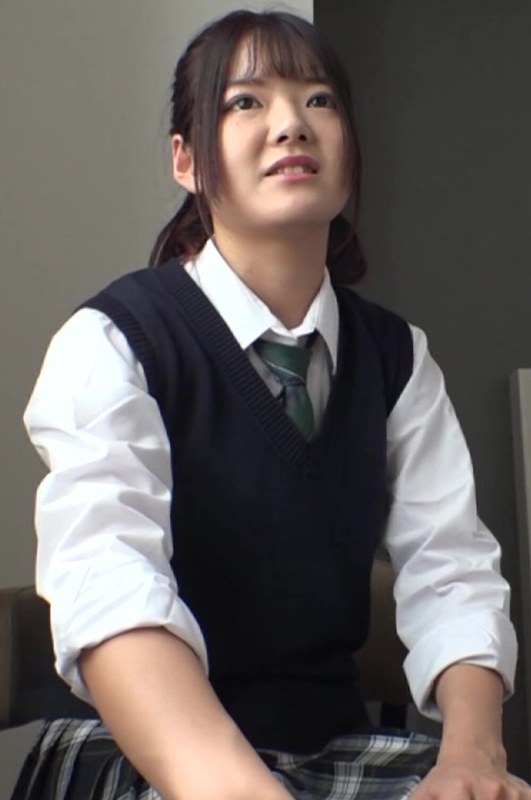 H_1825TSSR02504 学生証で羞恥心を煽られて…。制服女子の口やマ〇コに発射！