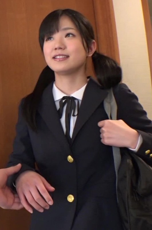 H_1825TSSR02505 アイドルフェイスの制服女子がおもちゃでも感じまくり！！